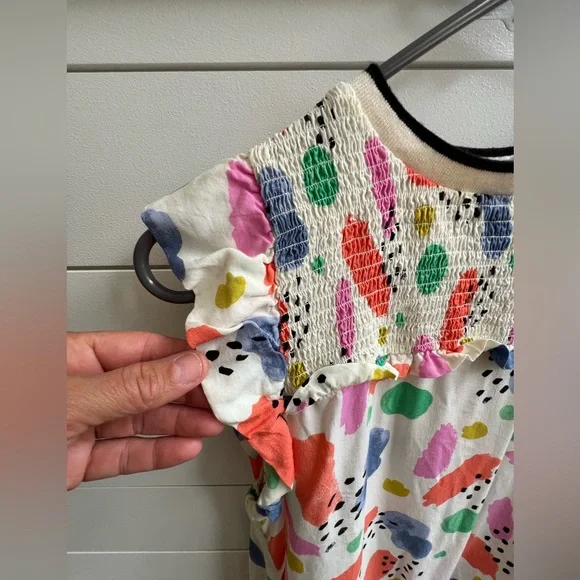 THML Artistic Pink and White Sleeveless Blouse - Picture 2 of 10